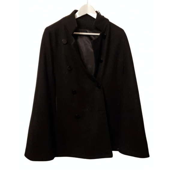 Black short cape - Picture 1 of 2